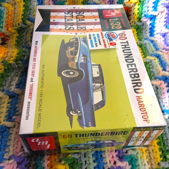 Vintage Retro DELUXE AMT '60 THUNDERBIRD | Hardtop 1/32 Scale Model Kit | SEALED - Picture 2 of 5